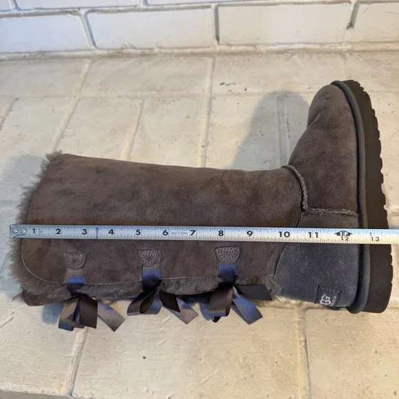 UGG Women's Bailey Bow Winter Boot Size 8 UGG S/N 1007308 - Picture 11 of 11